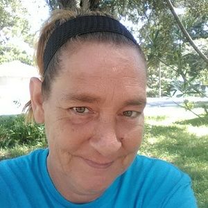 Meet your Posher, Cynthia